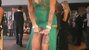 Melissa Devassa tira calcinha em festa do pornô brasileiro, direção Stanlay Miranda gravado por El Toro de Oro