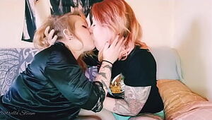 Lesbian couple kiss nonstop